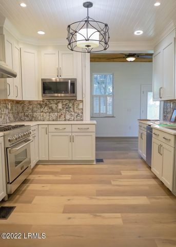 1503 Paris Avenue, Port Royal, SC 29935