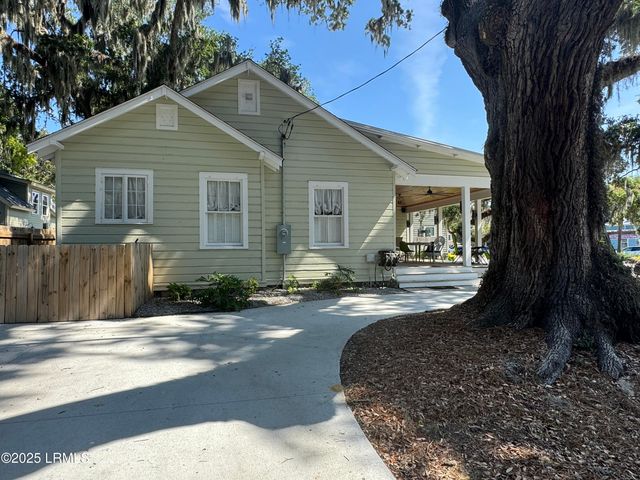 1503 Paris Avenue, Port Royal, SC 29935