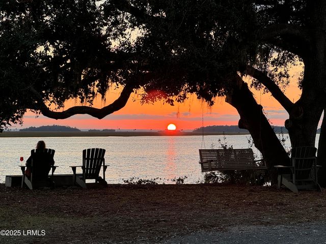 1503 Paris Avenue, Port Royal, SC 29935