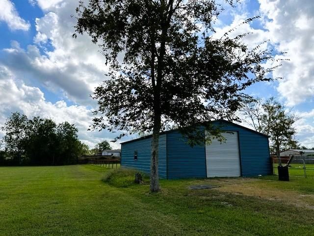 13103 County Road 65, Rosharon, TX 77583