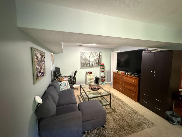518 REID DR, Front Royal, VA 22630