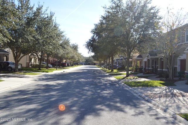 13348 OCEAN MIST Drive, Jacksonville, FL 32258