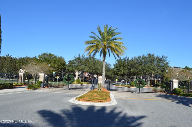 13348 OCEAN MIST Drive, Jacksonville, FL 32258