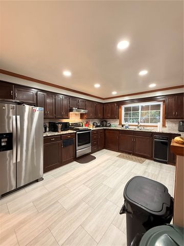 1014 Norristown Circle, Russellville, AR 72802