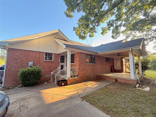 1014 Norristown Circle, Russellville, AR 72802