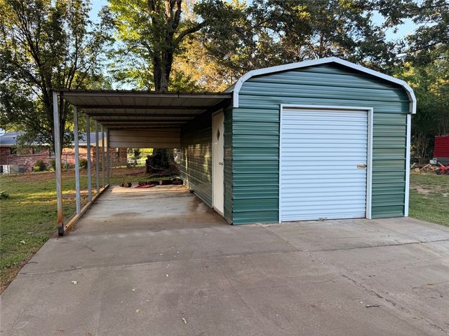 1014 Norristown Circle, Russellville, AR 72802