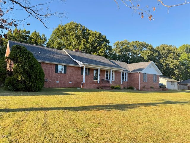 1014 Norristown Circle, Russellville, AR 72802