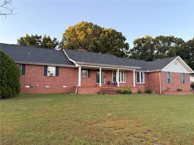 1014 Norristown Circle, Russellville, AR 72802