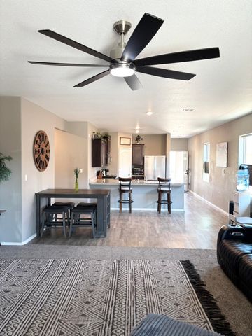 3413 N Oregon Trail Road NE, Rio Rancho, NM 87144