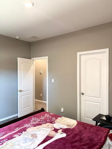 3413 N Oregon Trail Road NE, Rio Rancho, NM 87144