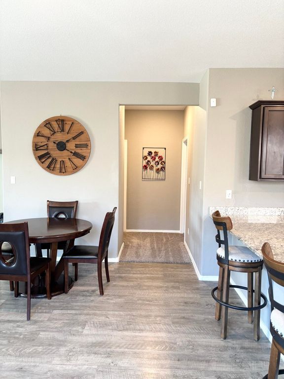 Image 10 of property listing at 3413 N Oregon Trail Road NE, Rio Rancho, NM 87144