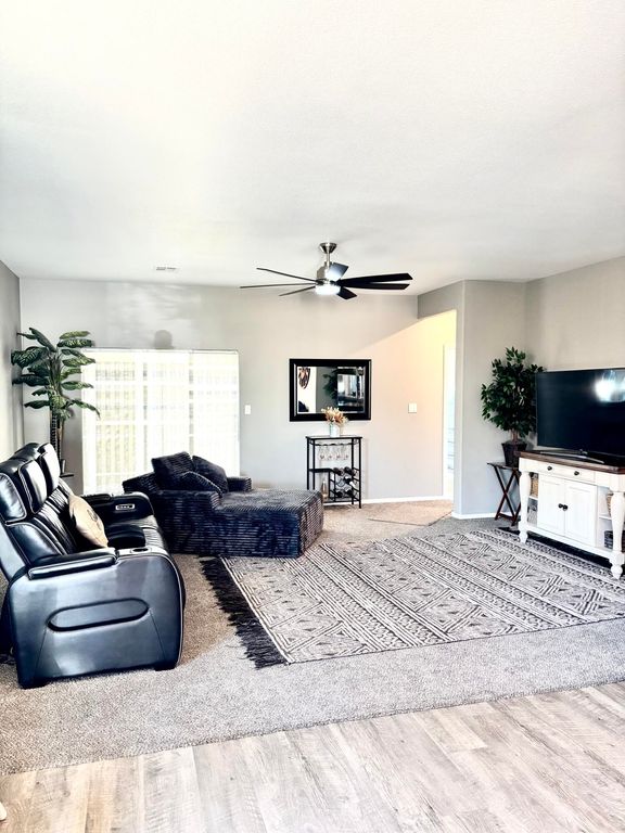 Image 11 of property listing at 3413 N Oregon Trail Road NE, Rio Rancho, NM 87144