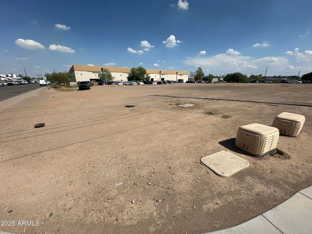 6632 W MYRTLE Avenue 30, Glendale, AZ 85301 — photo 2
