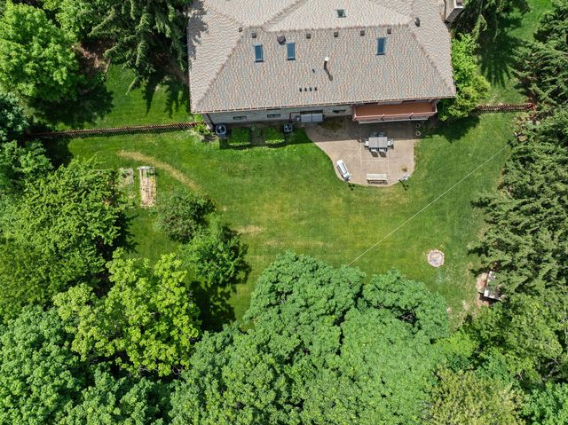 32675 N Forest Drive, Grayslake, IL 60030