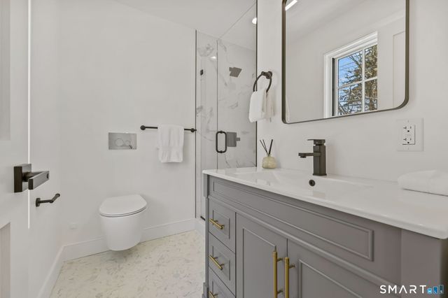 18 Sound Beach Avenue, Greenwich, CT 06870