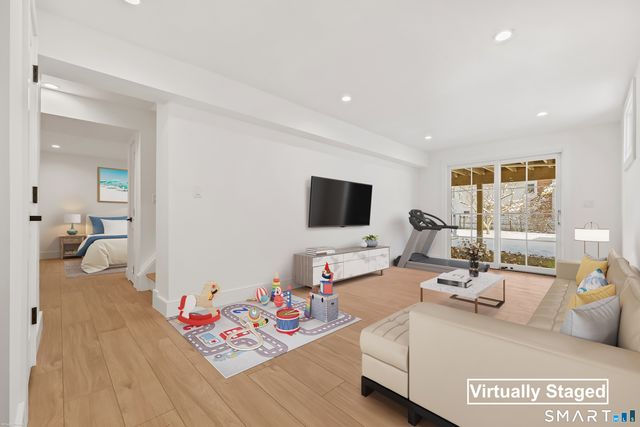 18 Sound Beach Avenue, Greenwich, CT 06870