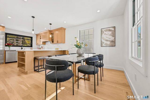 18 Sound Beach Avenue, Greenwich, CT 06870