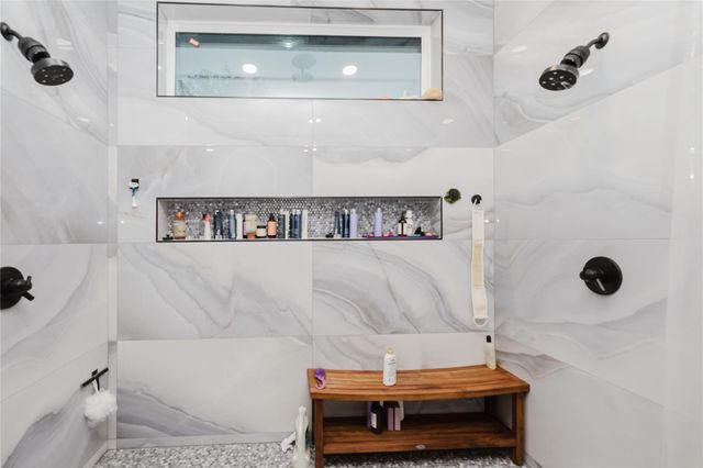 100 Rocky Hollow DR, Burnet, TX 78611