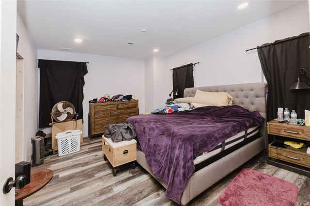 100 Rocky Hollow DR, Burnet, TX 78611