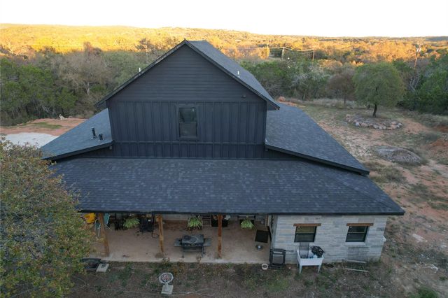 100 Rocky Hollow DR, Burnet, TX 78611