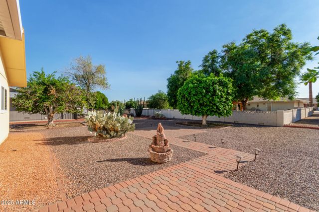 10511 W EDGEWOOD Drive, Sun City, AZ 85351