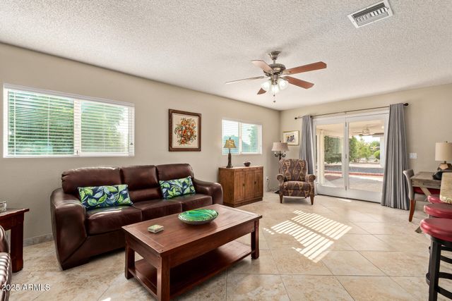 10511 W EDGEWOOD Drive, Sun City, AZ 85351