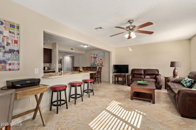 10511 W EDGEWOOD Drive, Sun City, AZ 85351