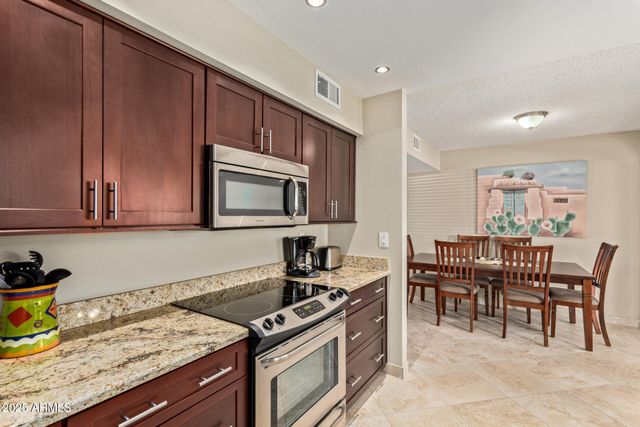 10511 W EDGEWOOD Drive, Sun City, AZ 85351