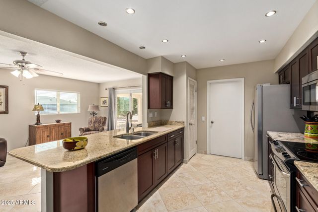 10511 W EDGEWOOD Drive, Sun City, AZ 85351