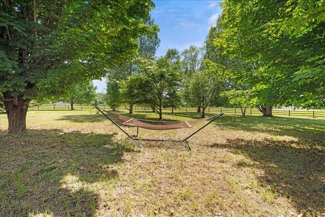 1041 River Drive, River Falls, WI 54022