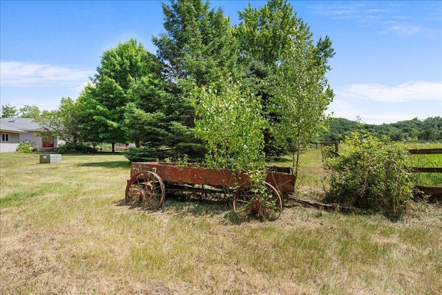 1041 River Drive, River Falls, WI 54022