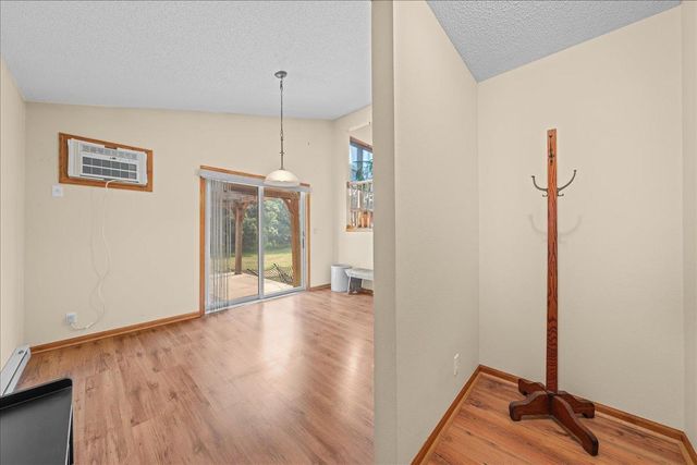1041 River Drive, River Falls, WI 54022