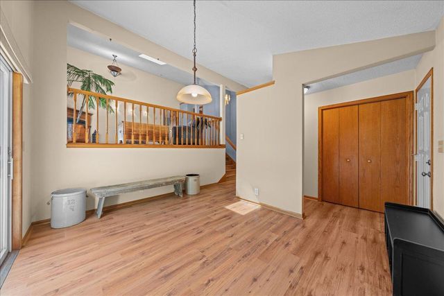 1041 River Drive, River Falls, WI 54022
