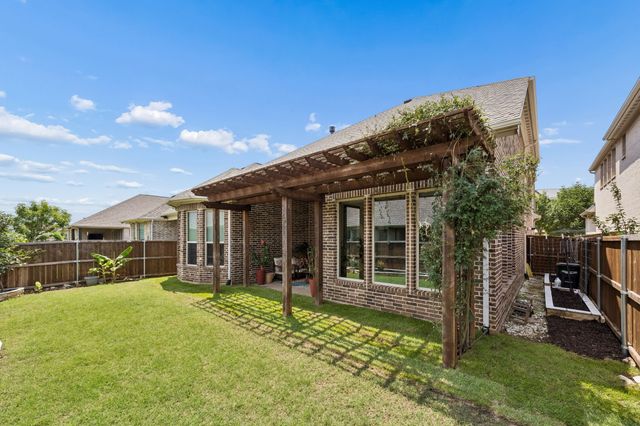 7826 Uxbridge Drive, Irving, TX 75063