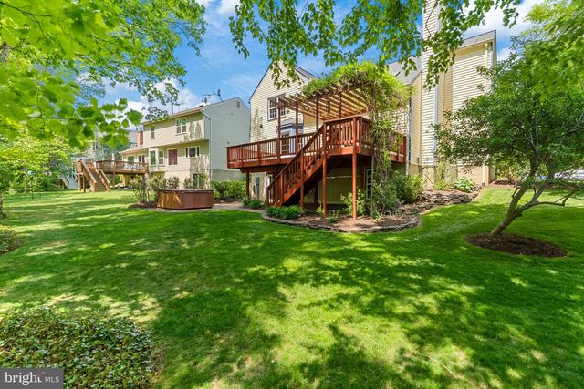 9723 STIPP ST, Burke, VA 22015