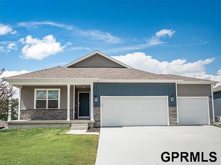 8507 S 184th Avenue, Omaha, NE 68136