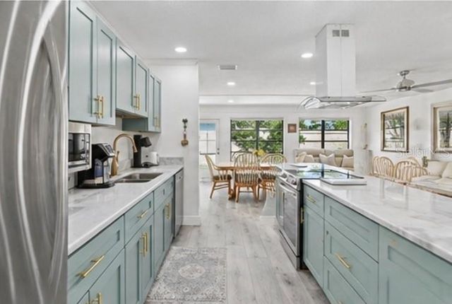 6615 INVERARY LN, Spring Hill, FL 34606