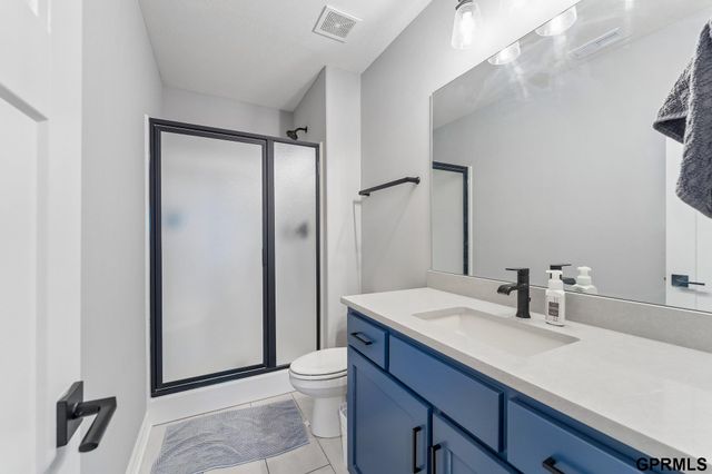 11207 N 170Th Street, Bennington, NE 68007