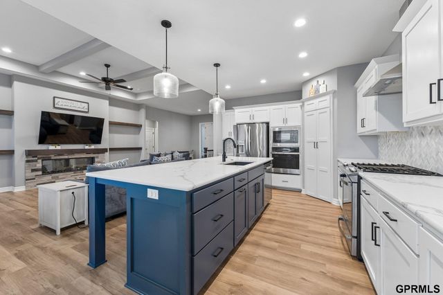 11207 N 170Th Street, Bennington, NE 68007