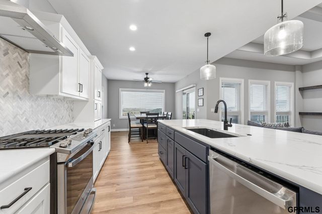 11207 N 170Th Street, Bennington, NE 68007