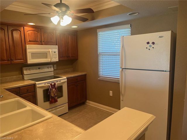 1660 Pine Valley DR 110, Fort Myers, FL 33907