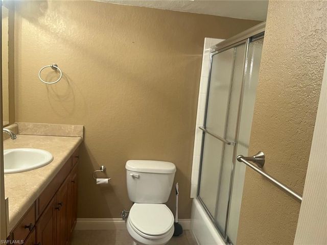 1660 Pine Valley DR 110, Fort Myers, FL 33907