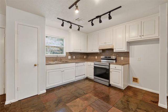 16371 Full Moon Court, Conroe, TX 77302