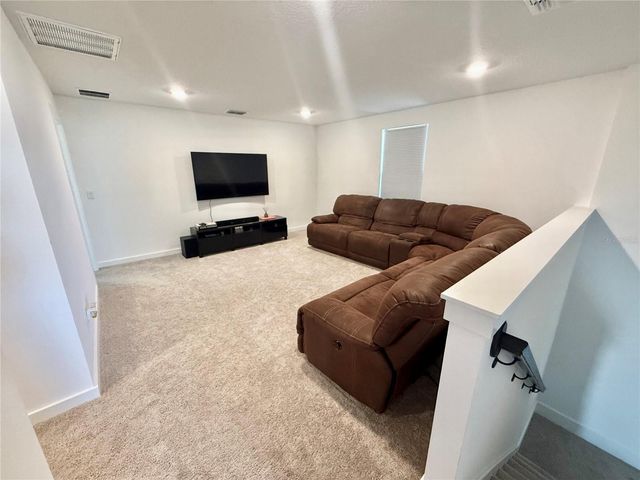 2252 GOLD SUMMIT STREET, Minneola, FL 34715