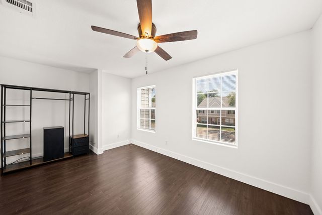 88 Winchester Drive, Euless, TX 76039