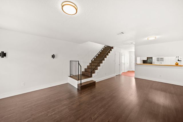 88 Winchester Drive, Euless, TX 76039