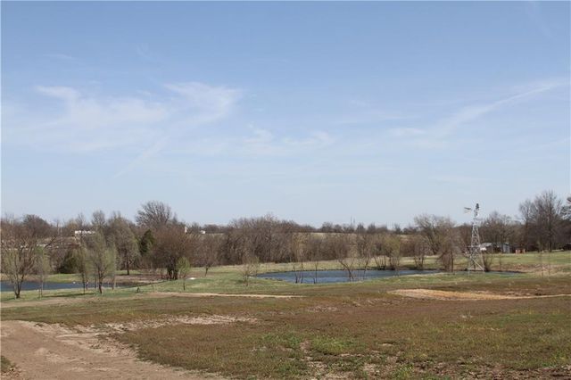 35604 W 151st Street, Gardner, KS 66030