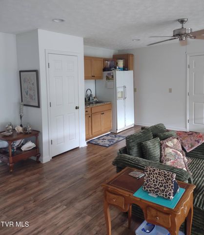465 Big Oak, Butler, TN 37640