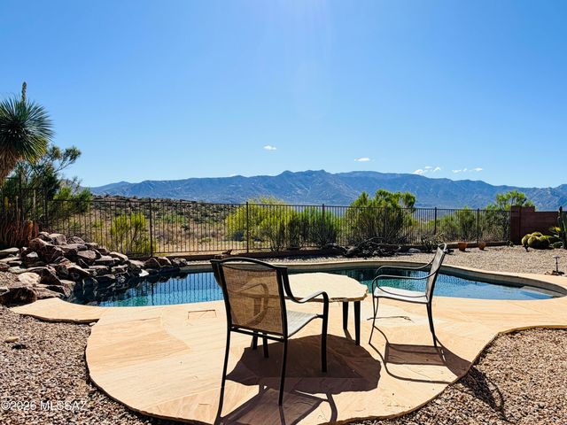 39577 Diamond Bay Drive, Tucson, AZ 85739