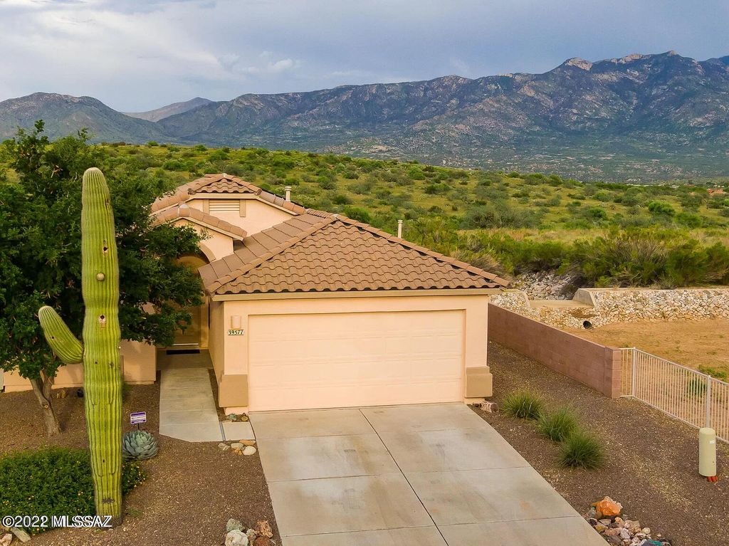 39577 Diamond Bay Drive, Tucson, AZ 85739